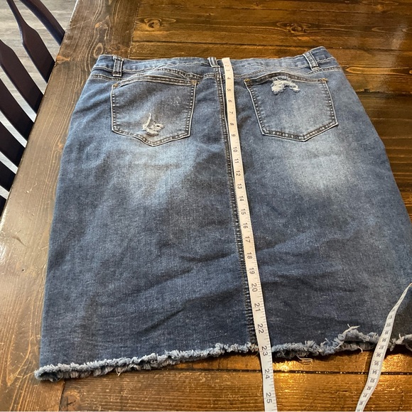 One 5 One Dark Blue Denim Midi Skirt great condition. - Picture 6 of 6